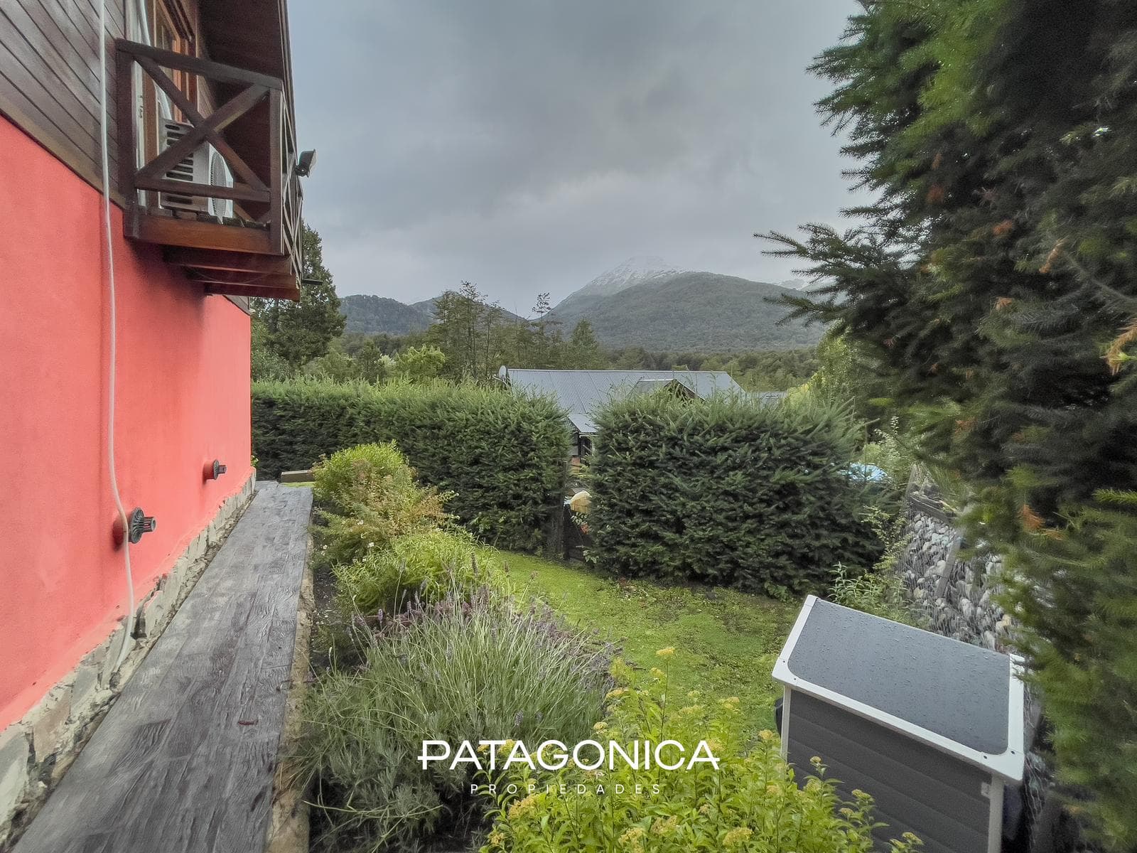 HOUSE FOR SALE: 94 m², 3 BEDROOMS, HILL VIEW, VILA LA ANGOSTURA