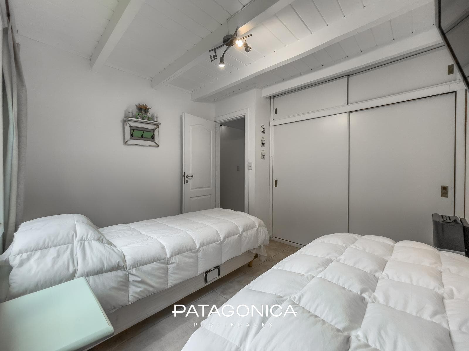 HOUSE FOR SALE: 94 m², 3 BEDROOMS, HILL VIEW, VILA LA ANGOSTURA