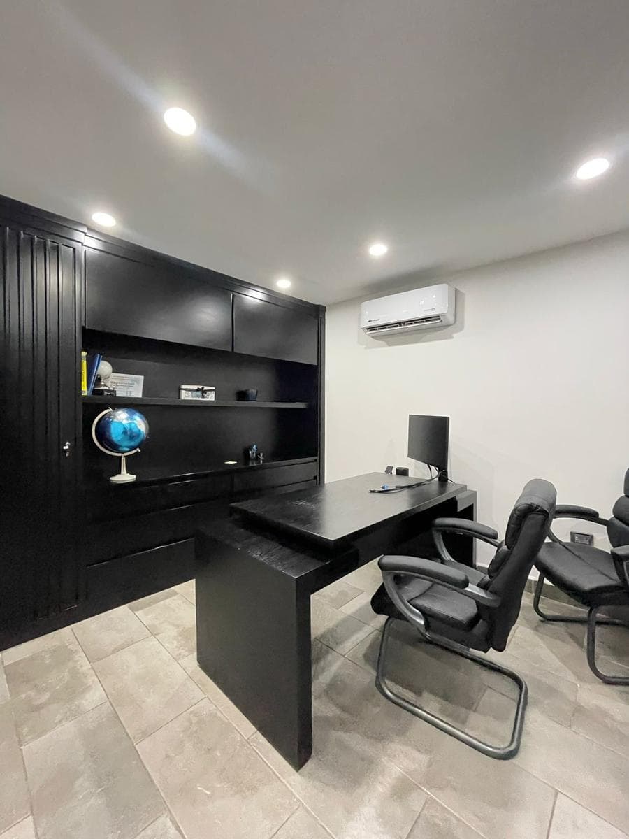 Offices for Sale in Colonia Centro (Pino Suárez and Yañez)