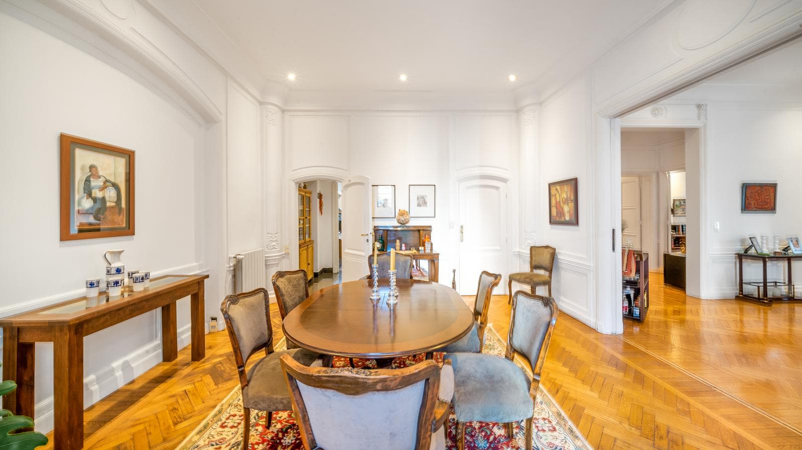 Impecable 6 ambientes en esquina Av. Las Heras y Rodríguez Peña - EXCELENTE UBICACION