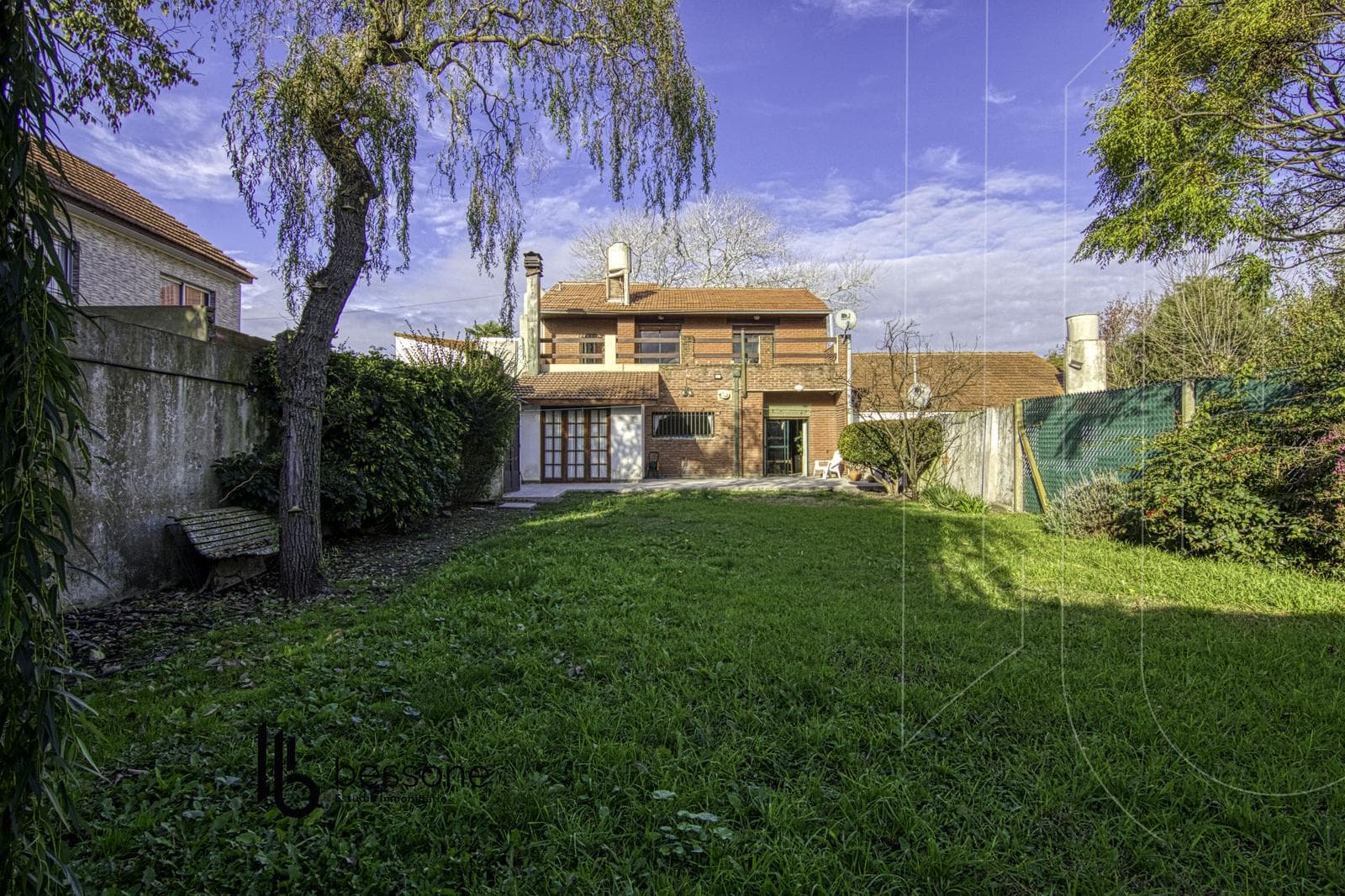 House 4 with a garage