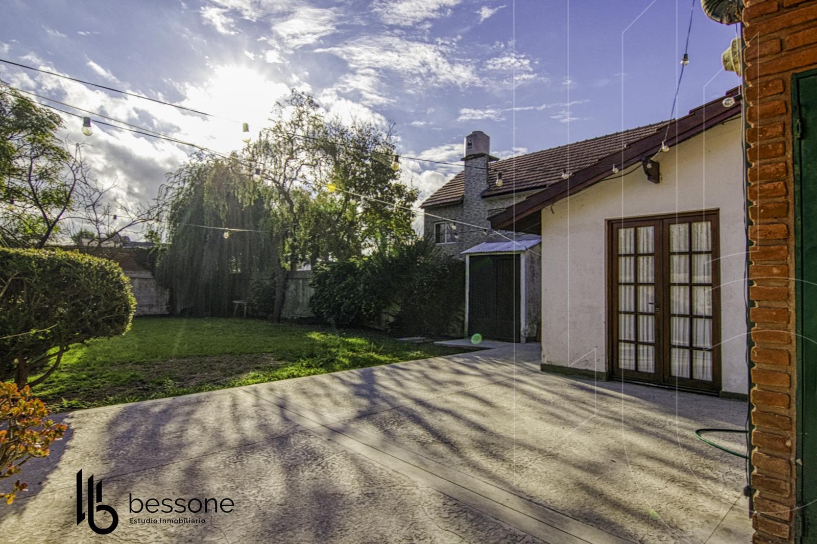 House 4 with a garage