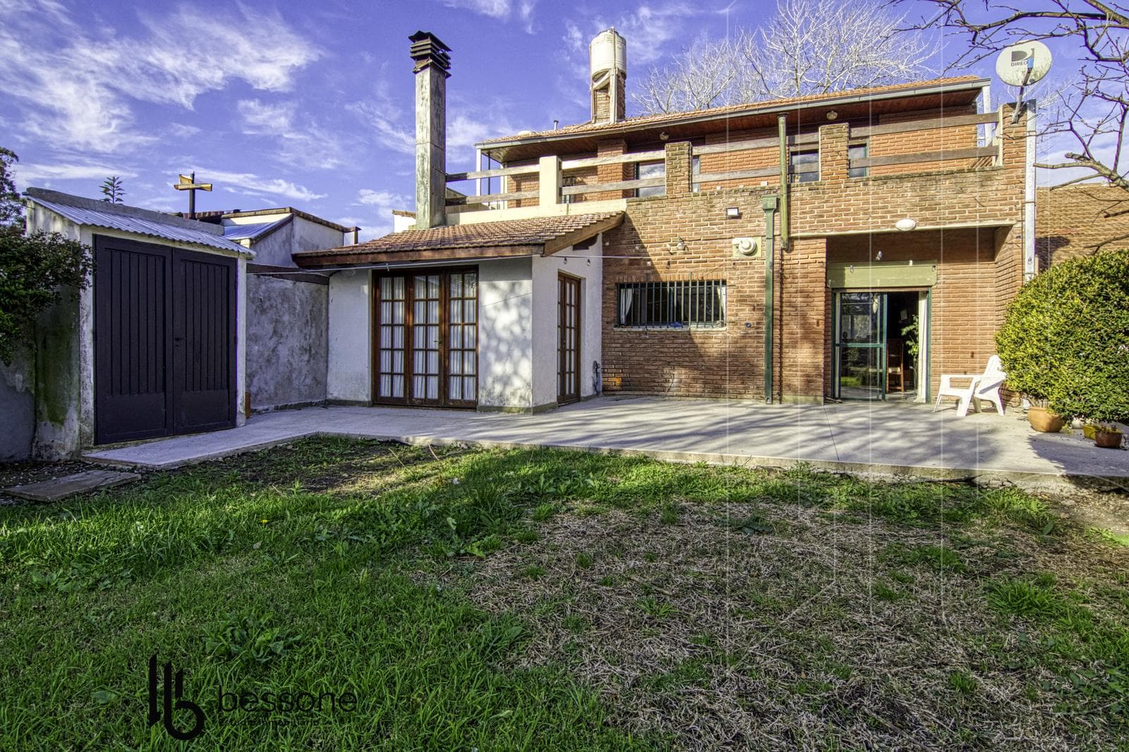 House 4 with a garage