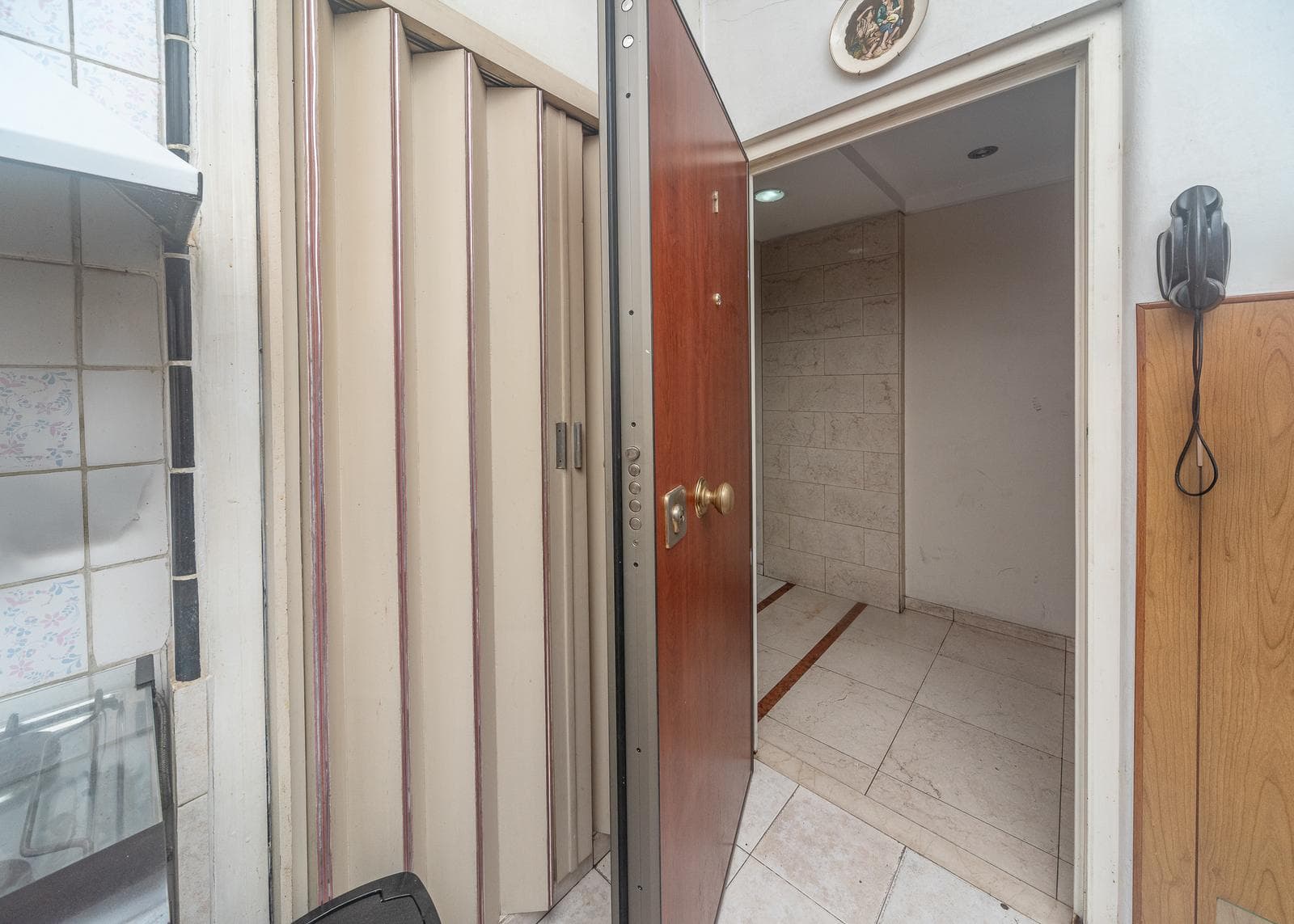 3-ROOM APARTMENT FOR SALE WITH A PATIO IN CABALLITO