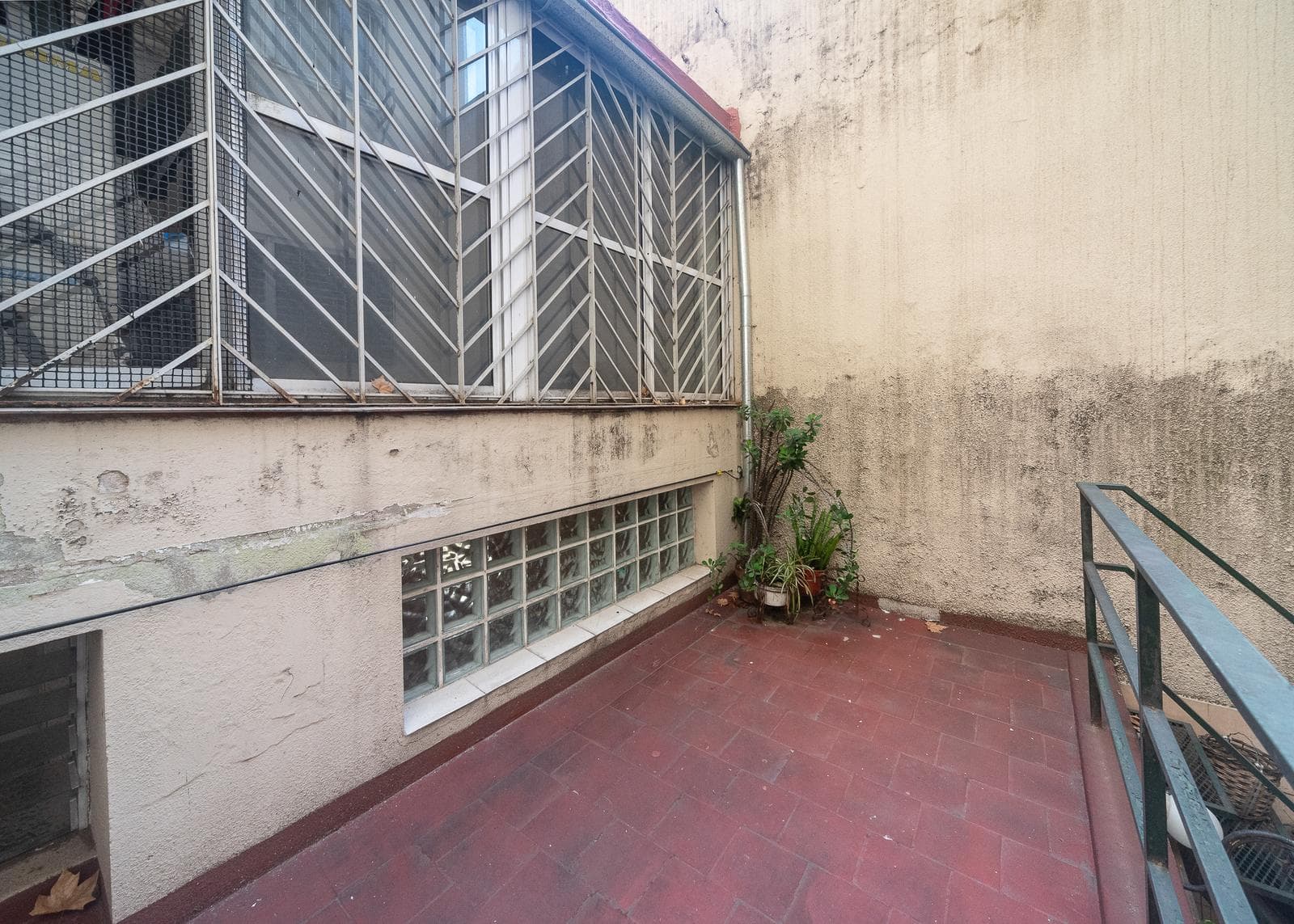 3-ROOM APARTMENT FOR SALE WITH A PATIO IN CABALLITO