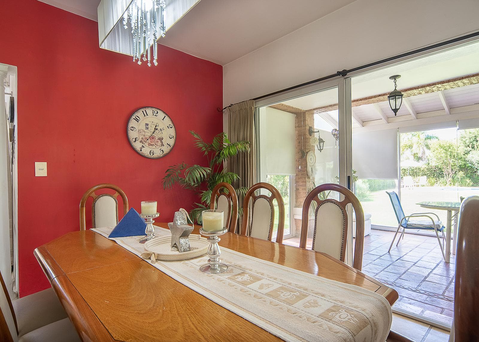 5-room house for sale with a pool, Septiembre Gated Community, Escobar
