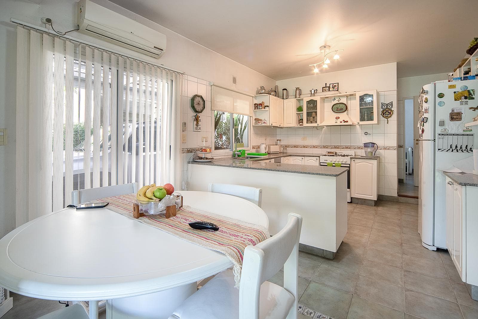 5-room house for sale with a pool, Septiembre Gated Community, Escobar