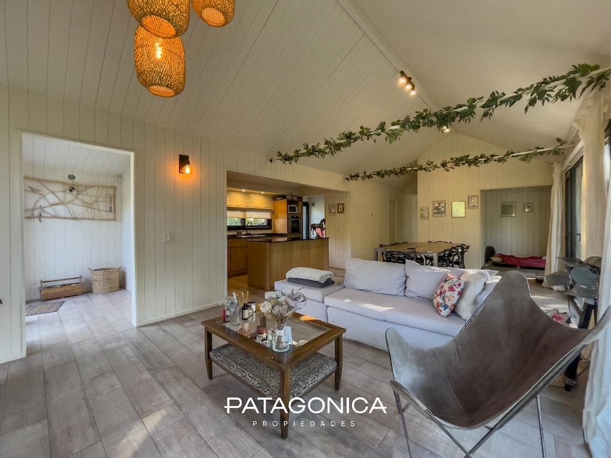 3-room house, 120 m², in Lomas del Correntoso
