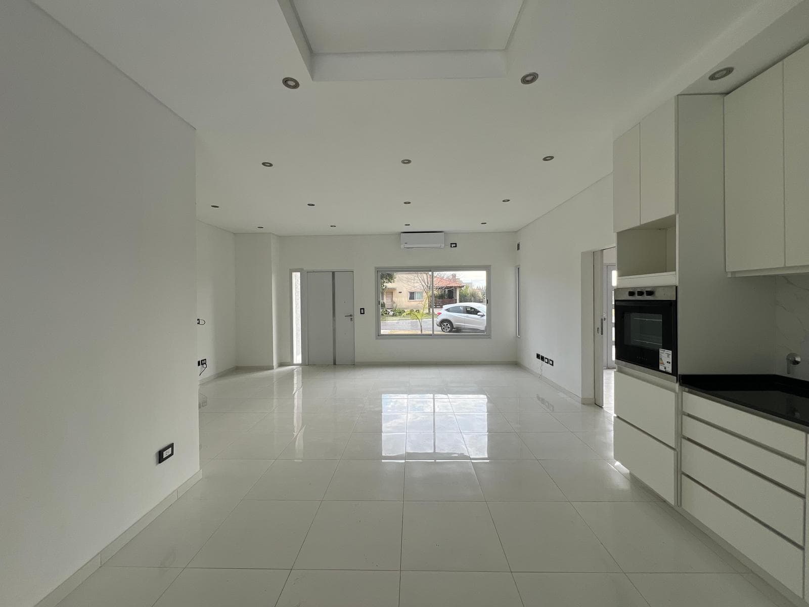 House for Sale with Garden and Pool in Canning