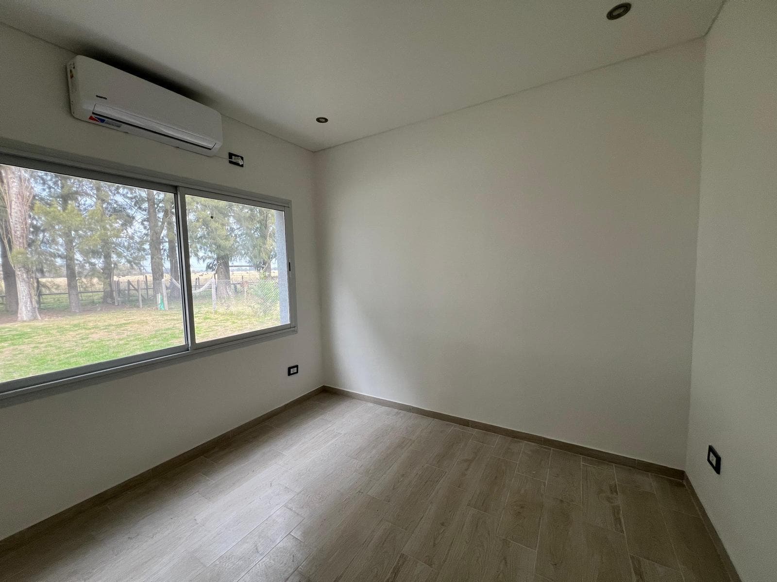 House for Sale with Garden and Pool in Canning