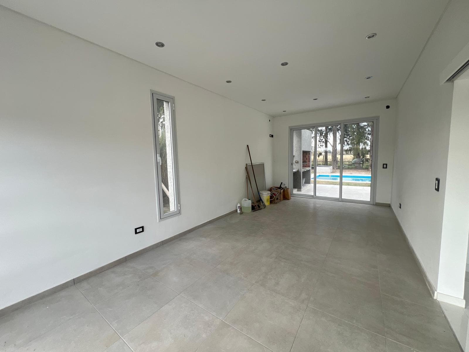 House for Sale with Garden and Pool in Canning