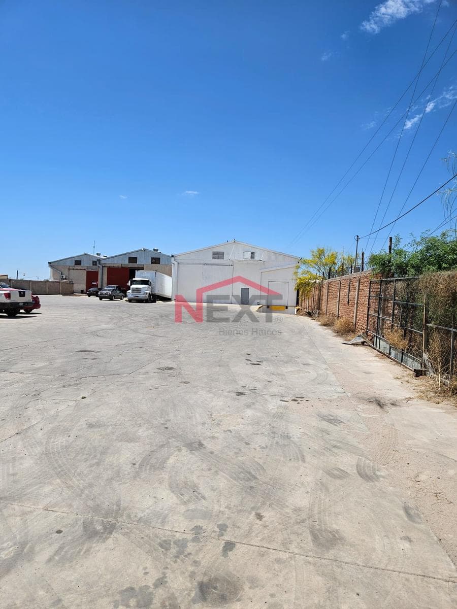 WINE CELLAR FOR RENT IN EL CHAPARRAL NEIGHBORHOOD
