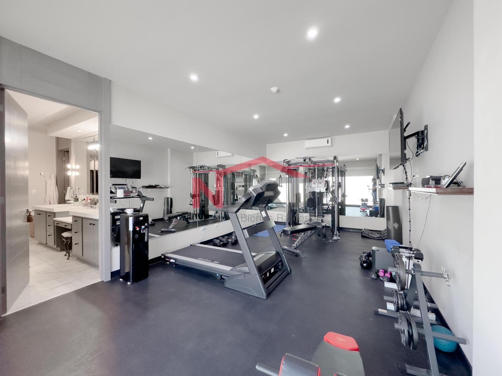 HOUSE FOR SALE IN LOS ALTOS RESIDENCIAL
