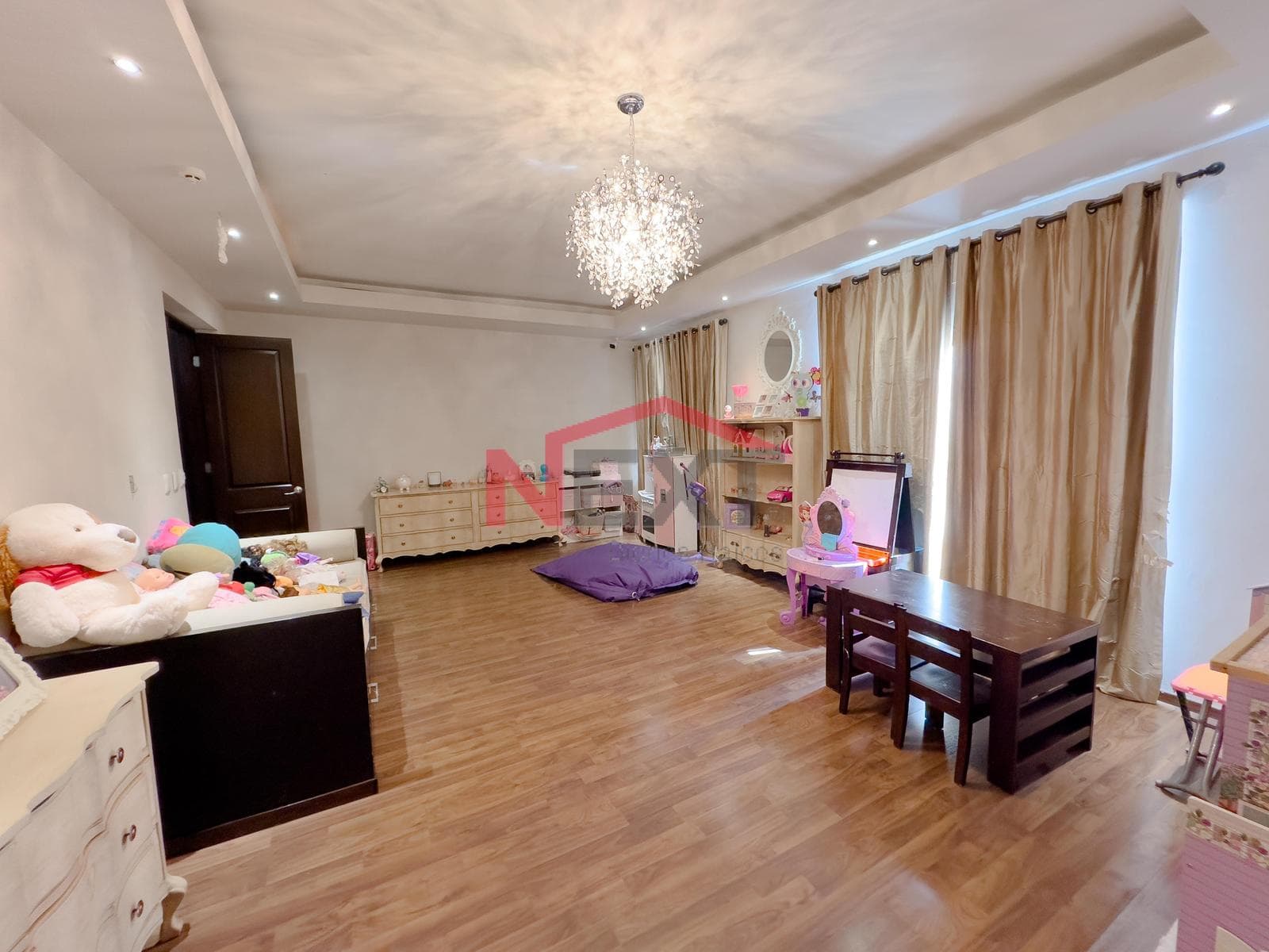 HOUSE FOR SALE IN LOS ALTOS RESIDENCIAL