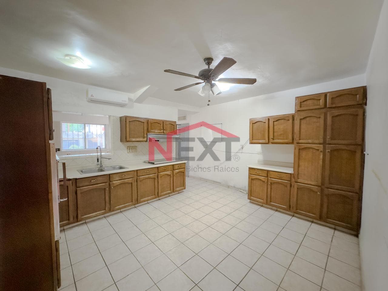 House for sale in Col. Pitic