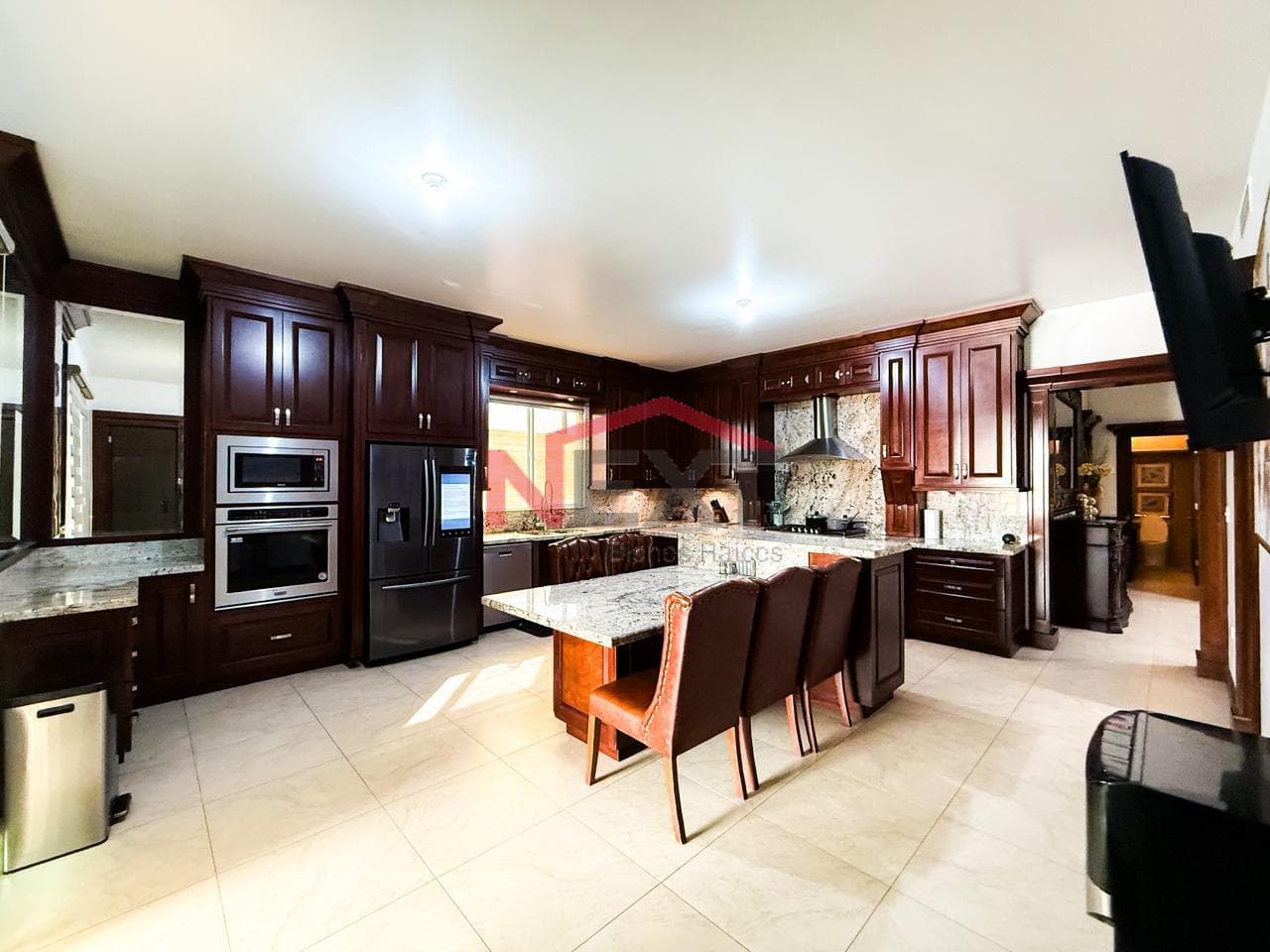 HOUSE FOR SALE IN LA RIOJA RESIDENTIAL