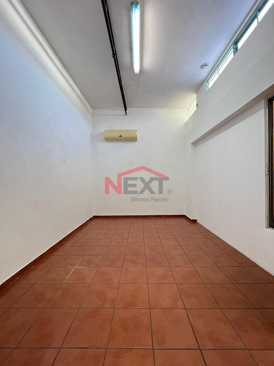 OFFICE FOR SALE IN THE BUGAMBILIAS NEIGHBORHOOD