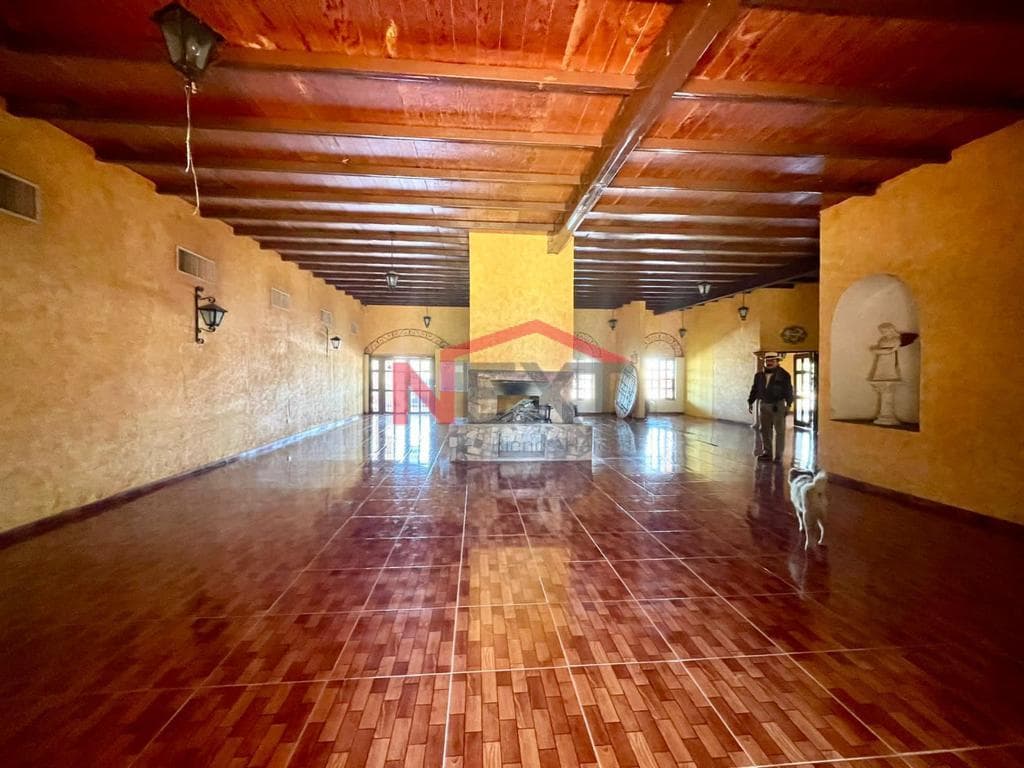 COLONIAL-STYLE HOTEL FOR RENT ON THE URES HIGHWAY AT KM 54