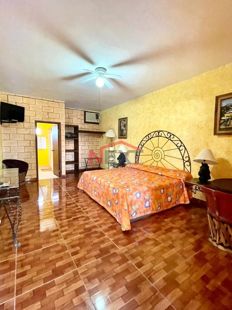 COLONIAL-STYLE HOTEL FOR RENT ON THE URES HIGHWAY AT KM 54