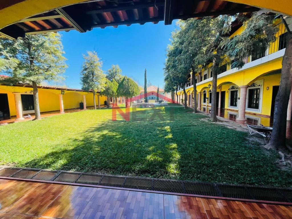 COLONIAL-STYLE HOTEL FOR RENT ON THE URES HIGHWAY AT KM 54