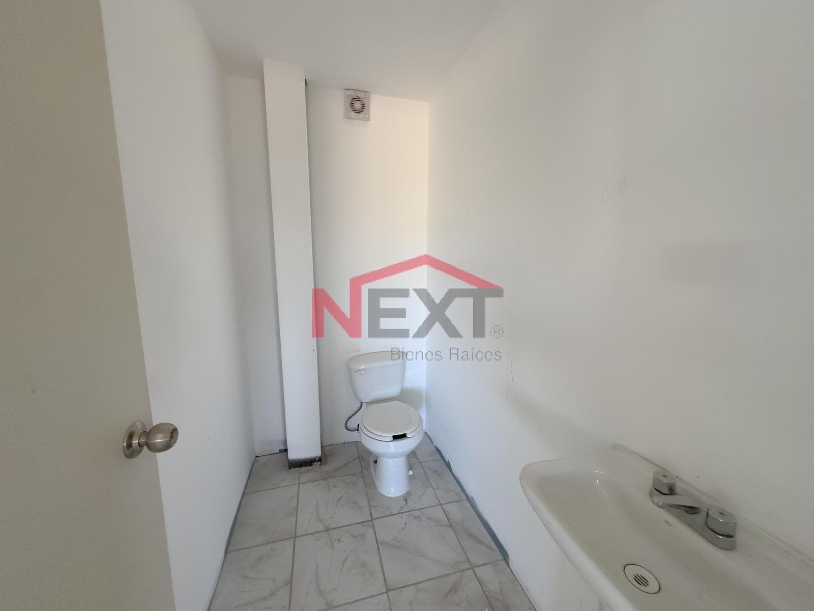 WINE CELLAR FOR SALE IN THE NUEVO HERMOSILLO NEIGHBORHOOD