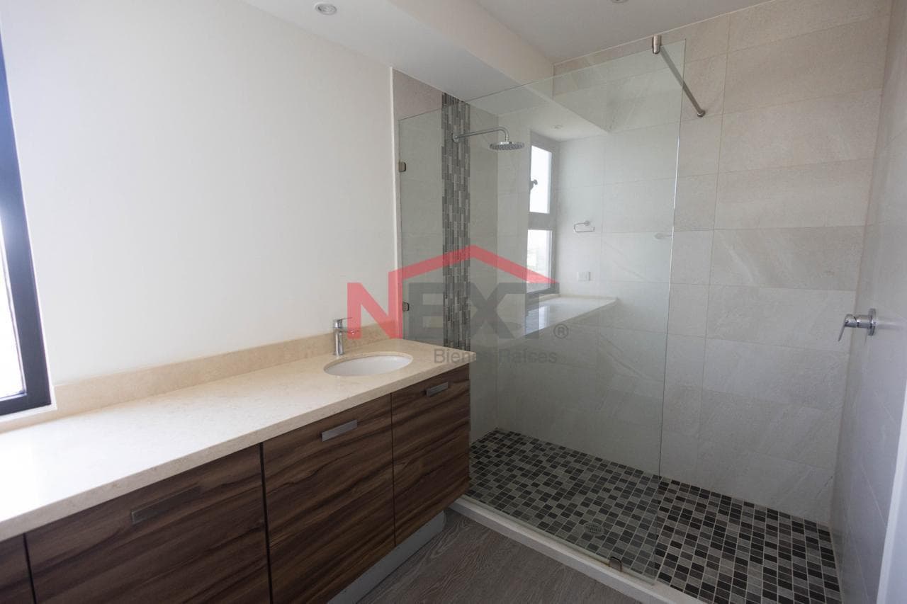 APARTMENT FOR SALE IN PARKVIEW