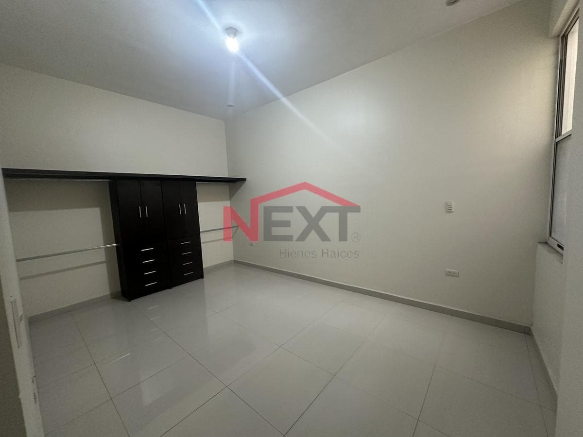 HOUSE FOR SALE IN LOS REALES