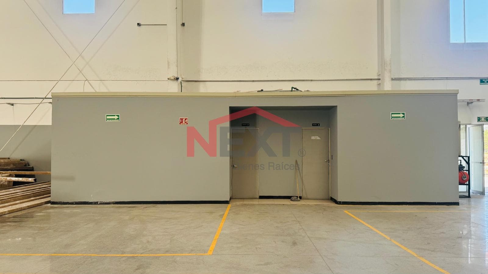 Industrial Warehouse for Rent in Arteaga | 1,300 m² | Loading Dock | SERVER Industrial Park | Ready for Operation