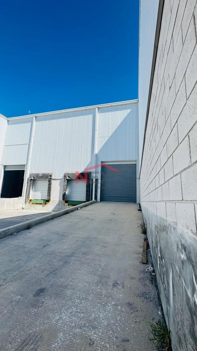 Industrial Warehouse for Rent in Arteaga | 1,300 m² | Loading Dock | SERVER Industrial Park | Ready for Operation