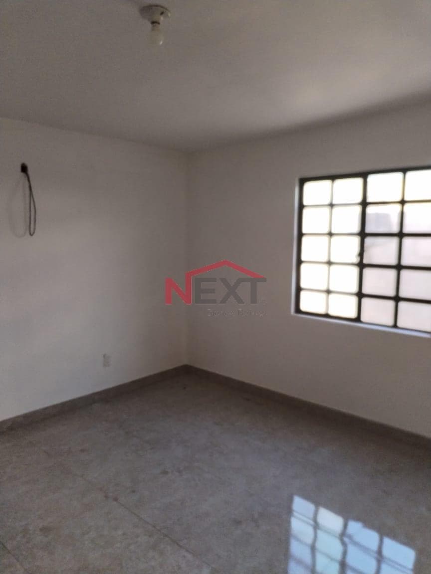 HOUSE FOR SALE IN COL. ALTARES