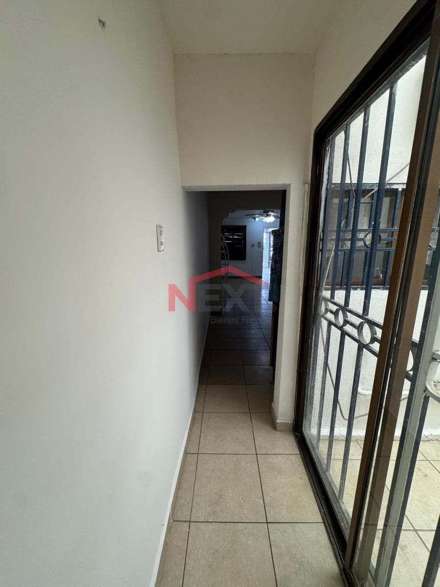 HOUSE FOR RENT IN COL. LAS GRANJAS