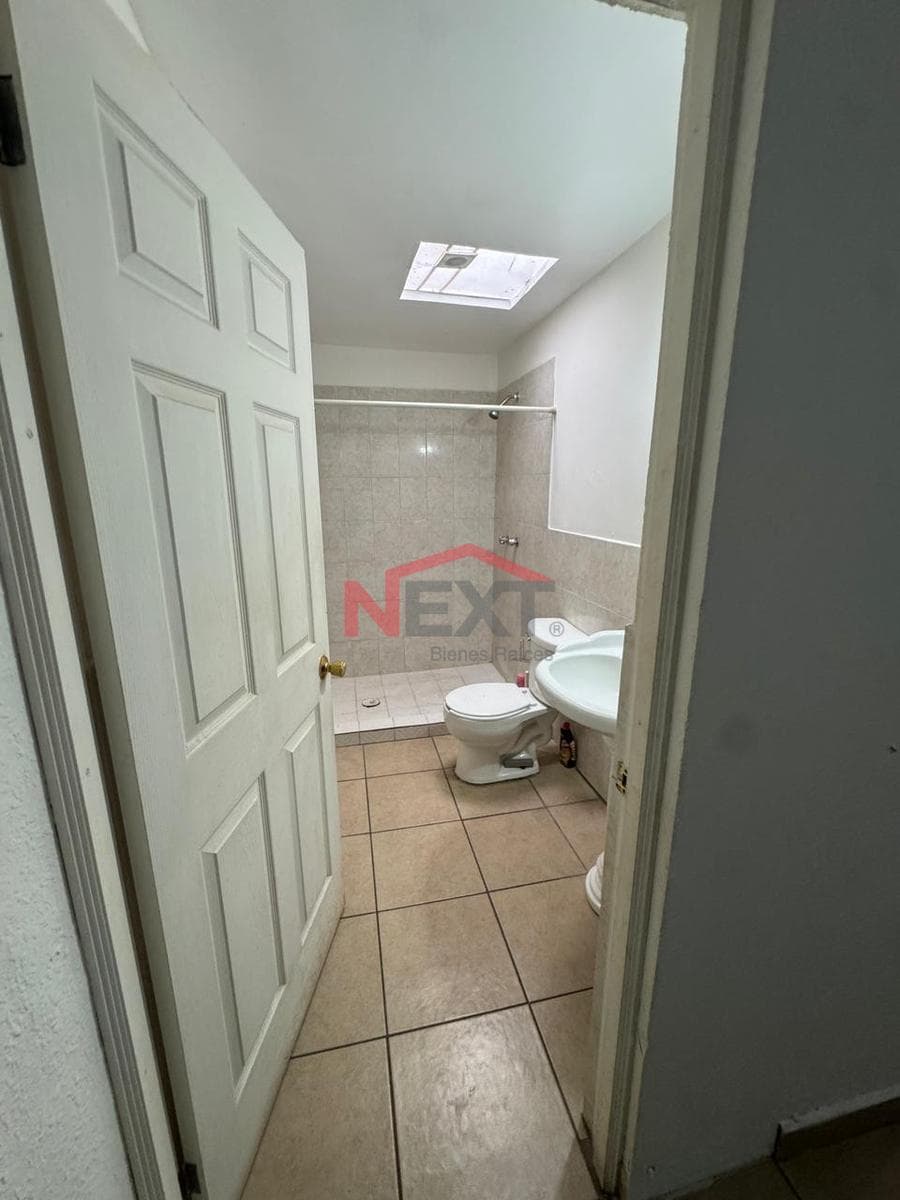 HOUSE FOR RENT IN COL. LAS GRANJAS