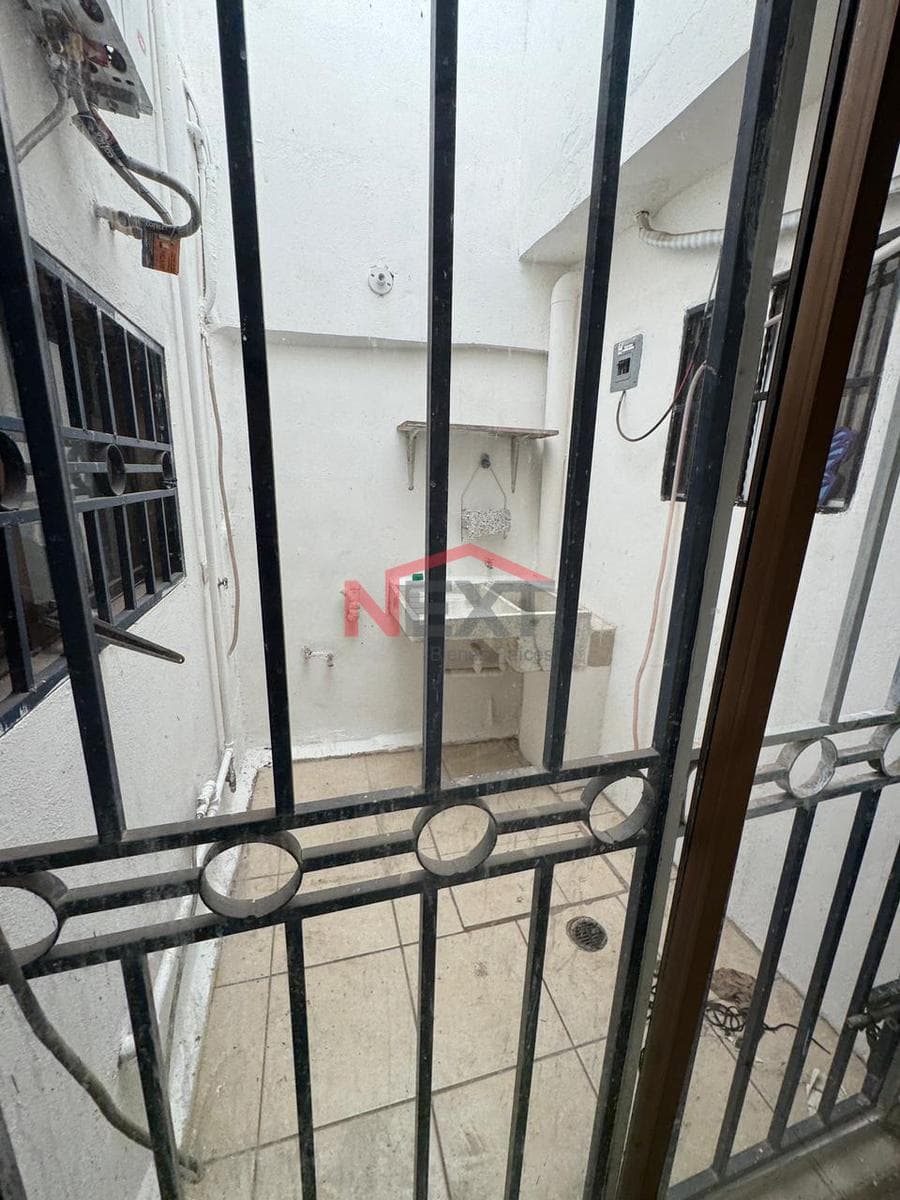 HOUSE FOR RENT IN COL. LAS GRANJAS