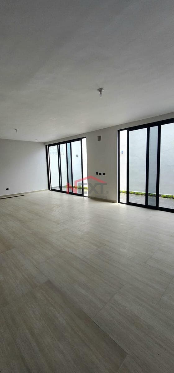 4-Bedroom Home for Sale in MONTE SABINO