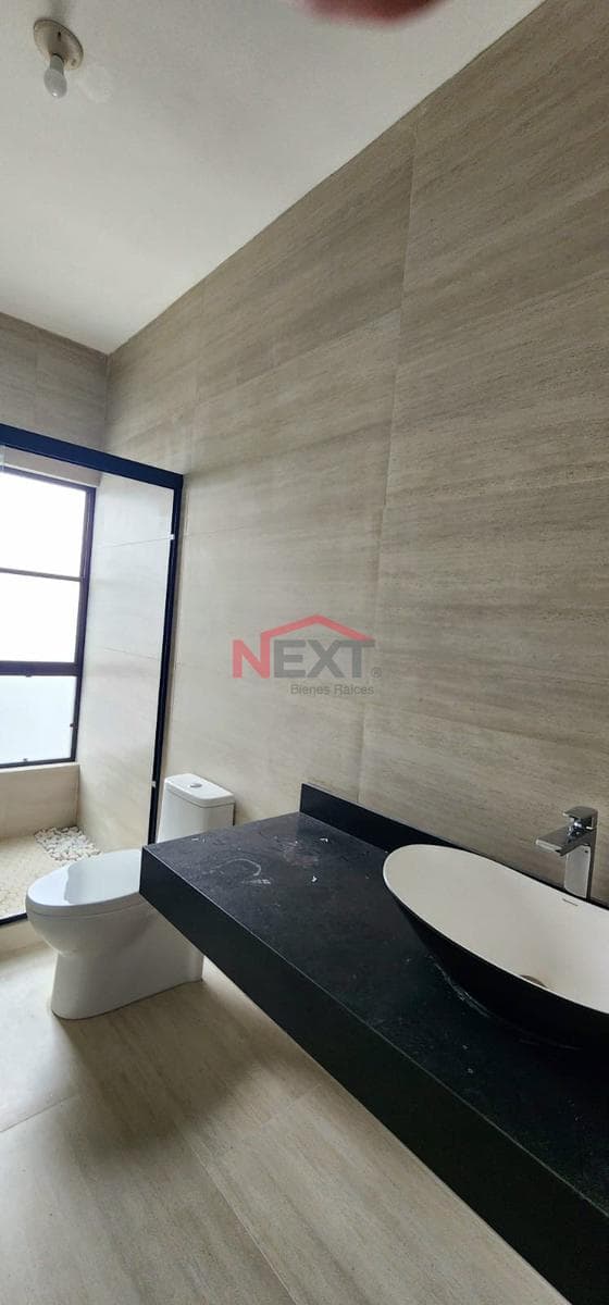 4-Bedroom Home for Sale in MONTE SABINO