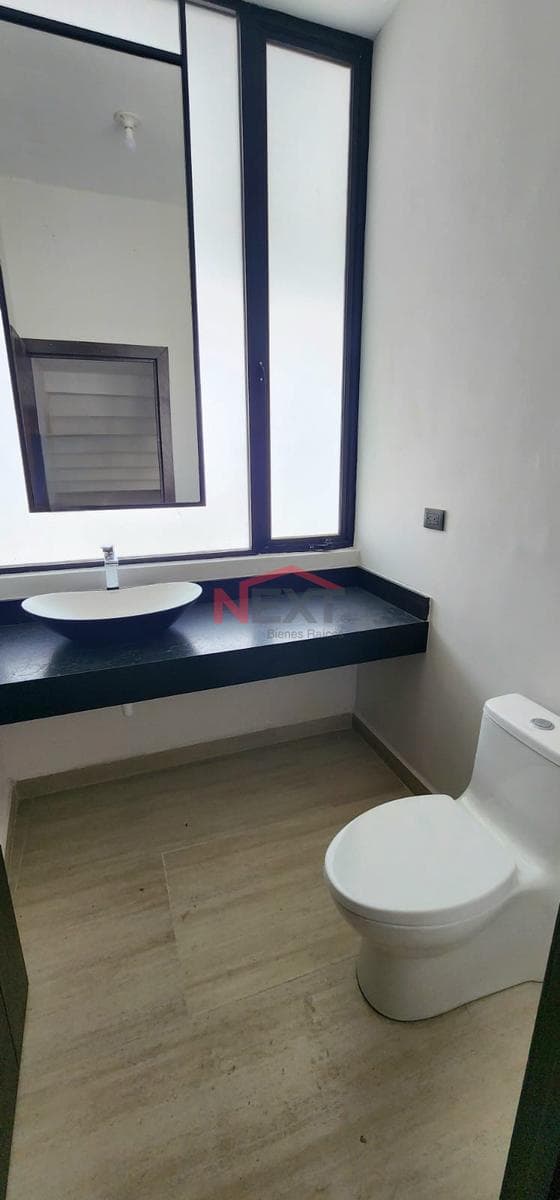 4-Bedroom Home for Sale in MONTE SABINO