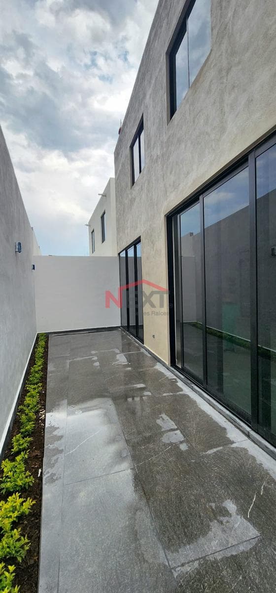 4-Bedroom Home for Sale in MONTE SABINO