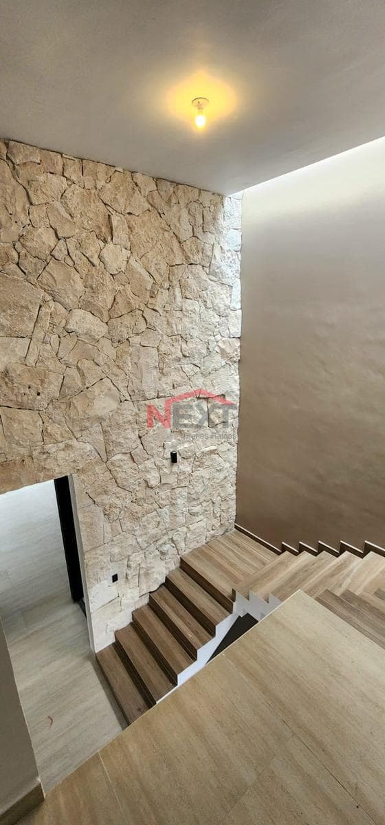 4-Bedroom Home for Sale in MONTE SABINO