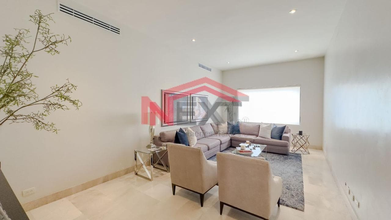 HOUSE FOR SALE IN THE LOS CANARIOS SUBDIVISION