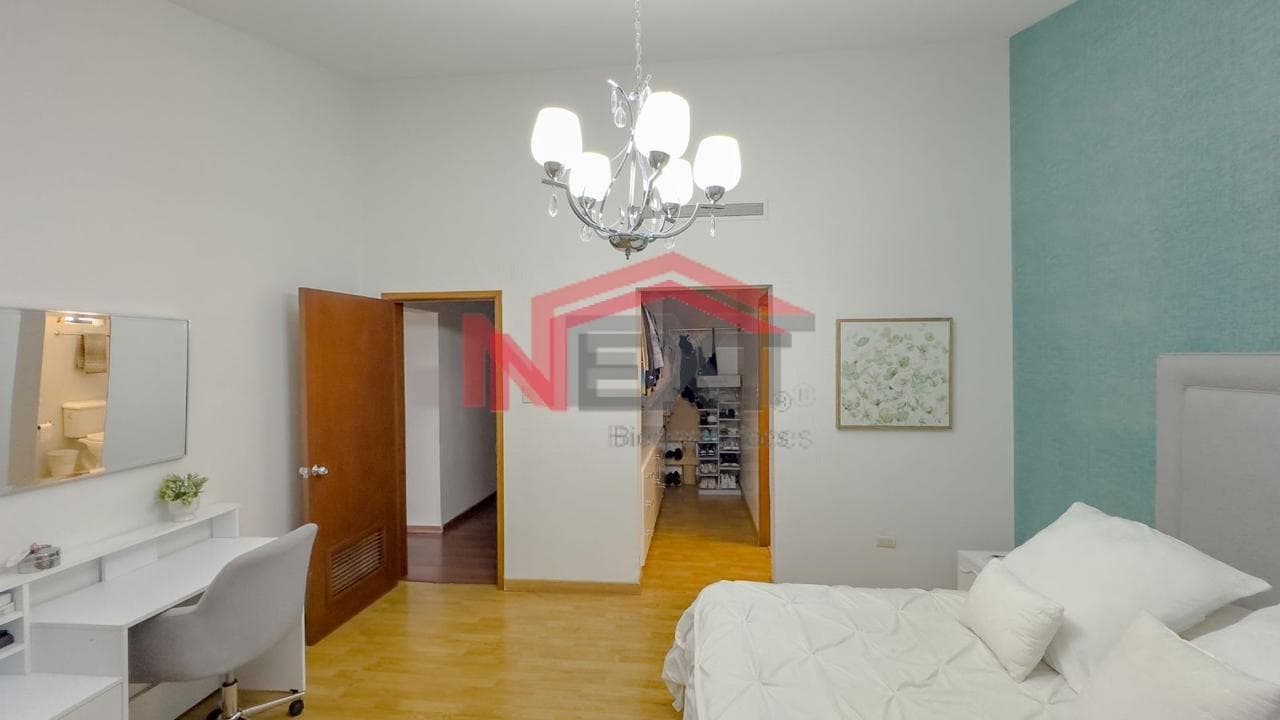 HOUSE FOR SALE IN THE LOS CANARIOS SUBDIVISION