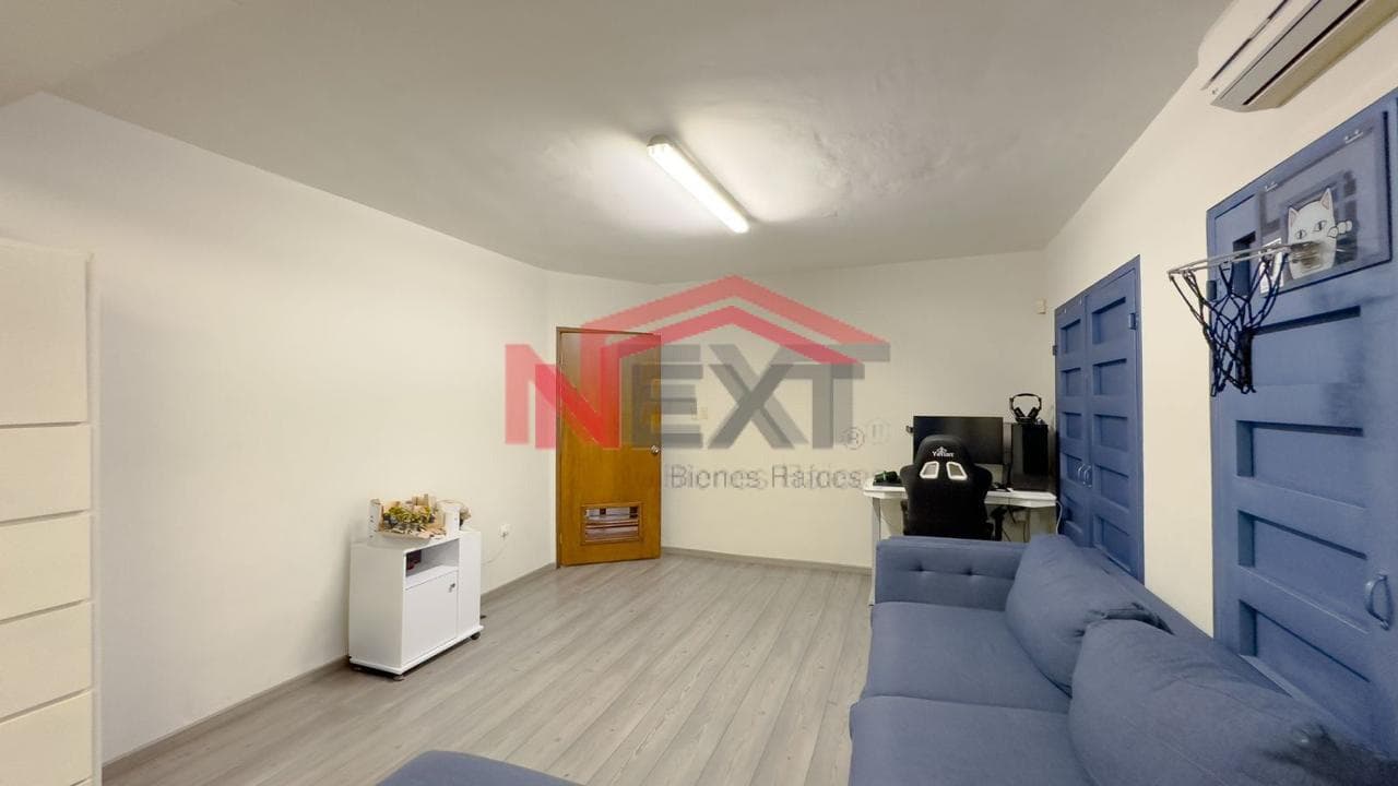 HOUSE FOR SALE IN THE LOS CANARIOS SUBDIVISION