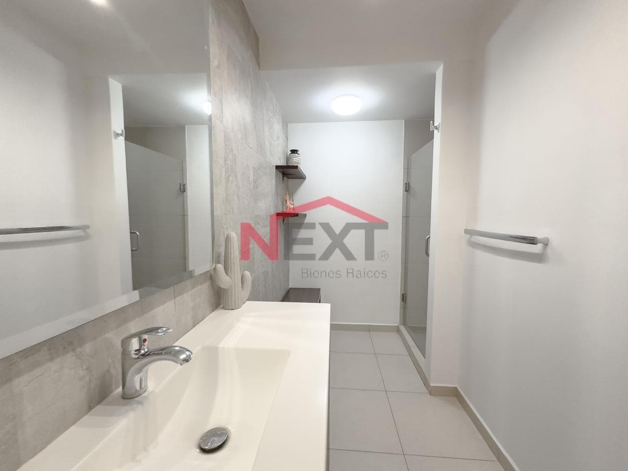 APARTMENT FOR SALE IN HEXUS