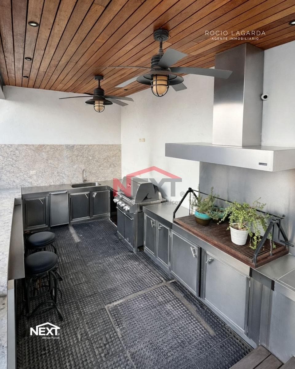 HOUSE FOR SALE IN WESTERN LA RIOJA