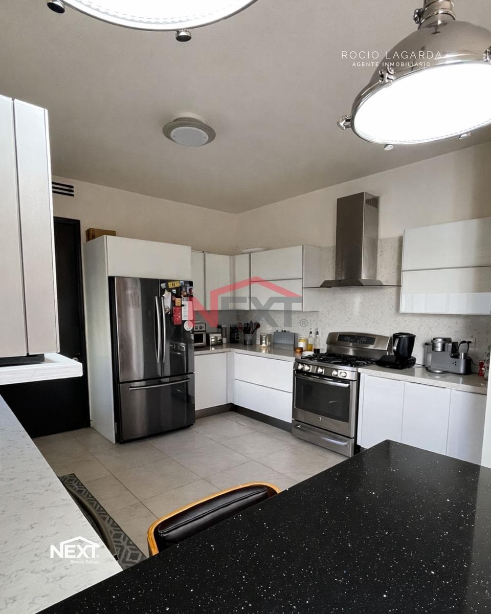 HOUSE FOR SALE IN WESTERN LA RIOJA