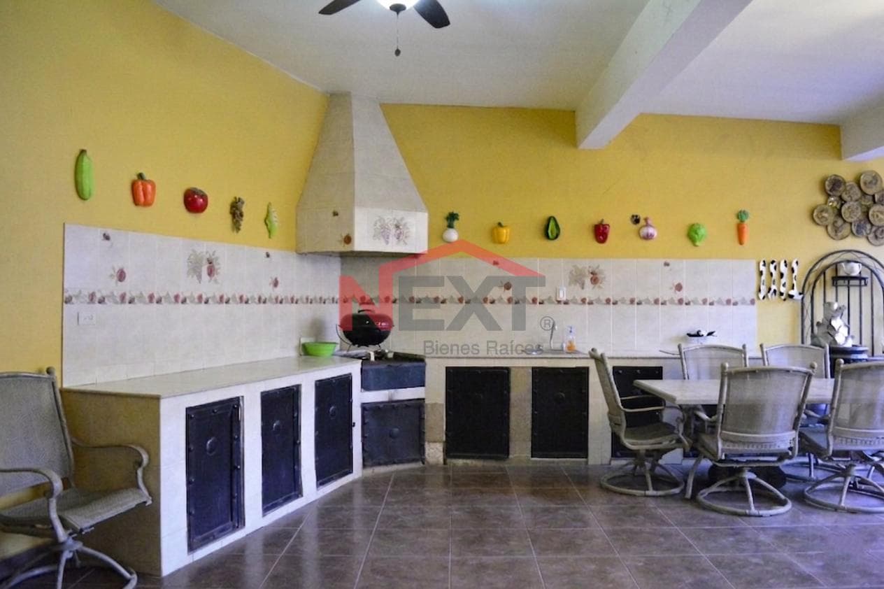 HOUSE FOR SALE IN CAMPANARIO RESIDENCIAL