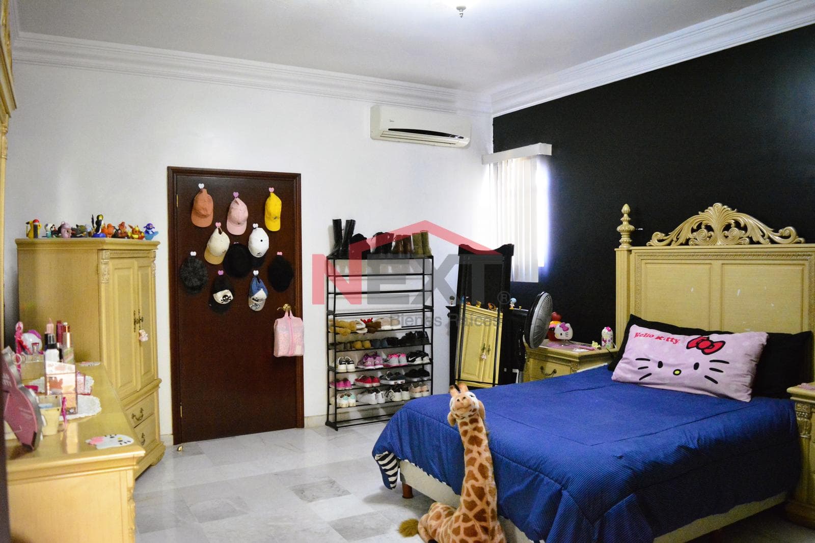HOUSE FOR SALE IN CAMPANARIO RESIDENCIAL