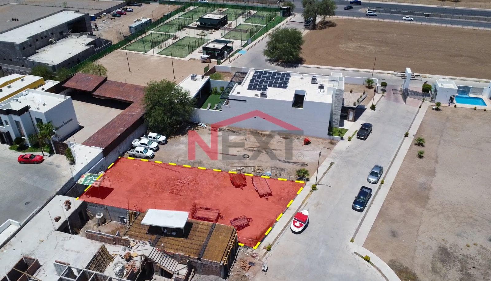 LAND FOR SALE IN THE SANTA CRUZ RESIDENTIAL COMPLEX