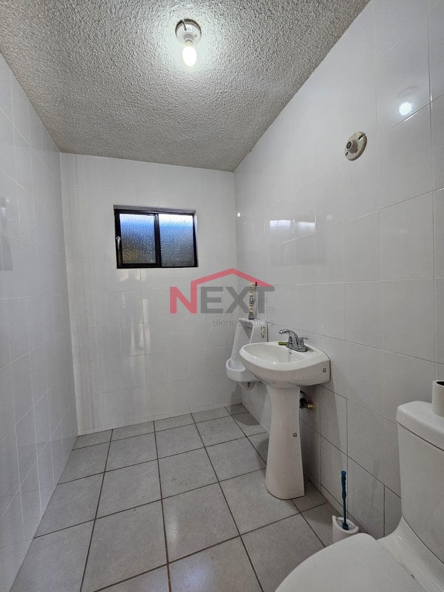 Office for rent in Col. Constitución