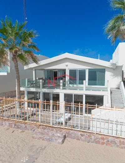 HOUSE FOR SALE IN BAHIA DE KINO ON THE BEACHFRONT