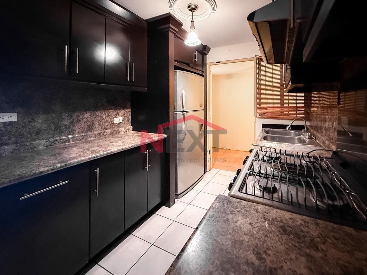 HOUSE FOR SALE IN COL. SANTA FE